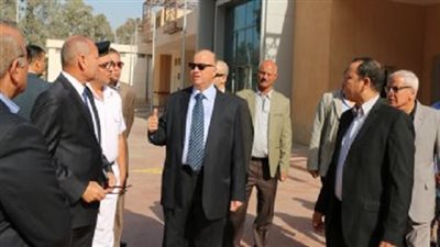 محافظ القاهرة: تسهيل اجراءات نقل الطلاب من منطقة الرزاز الى الاسمرات