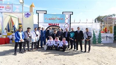 بالصور.. رئيس جامعة المنصورة يتفقد جاهزية الفرق الطلابية خلال فعاليات أسبوع شباب الجامعات الثانى عشر