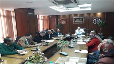 متابعة الموقف التنفيذي لاعمال التطوير بطريق صلاح نسيم حتي ميدان فكري زاهر بالسويس