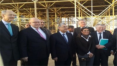 وزيرا الاستثمار والتعاون الدولي والكهرباء يصطحبان وزير الاقتصاد الألماني في جولة بالعاصمة الإدارية الجديدة