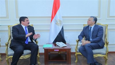 وزير النقل يلتقي محافظ القليوبية لمتابعة تنفيذ عدد من المشروعات 