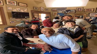 بالصور.. أصغر ستاند أب كوميدي سعودي يشارك علاء مرسى وساندي بطولة 