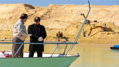 الفريق مُهاب مميش: حركة الملاحة تسجل أعلى حمولة يومية في تاريخ القناة 5.8 مليون طن 