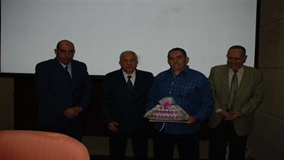  بالصور.. رئيس هيئة موانىء البحر الاحمر يكرم المحالين للمعاش