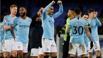 بعد تراجع الريدز.. هل يحقق مانشيستر سيتي الدوري الإنجليزي؟.. 