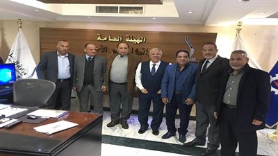 رئيس موانىء البحر الاحمر يعقد اجتماعا لمناقشة الموضوعات المهمة للمجتمع الملاحى