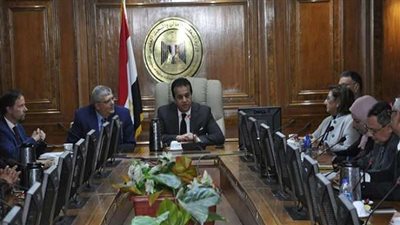 وزير التعليم العالى يؤكد ضرورة مضاعفة الجهود للارتقاء بمكانة الجامعات المصرية
