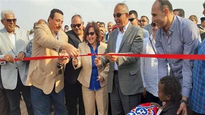 محافظ البحر الأحمر ونائب وزير الزراعة يفتتحان مشروع النهوض بالابل في الشلاتين