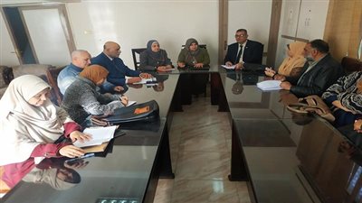 300 لكل دارس ناجح خلال الدورة التدريبية لمحو الامية بالسويس