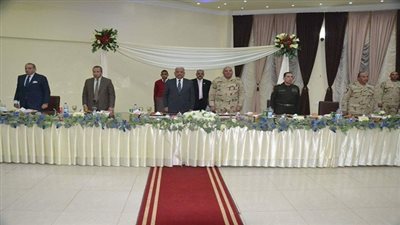 بالصور.. محافظ السويس وقائد الجيش يشهدان حفل تسليم وتسلم قيادة الفرقة ٢٣