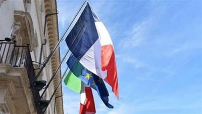 فرنسا تستدعي سفيرها في إيطاليا على خلفية دعم روما لـ«السترات الصفراء»