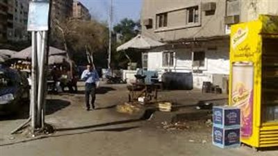 استكمال أعمال الرصف وازالة الاكشاك المخالفة بعبور حي الاربعين