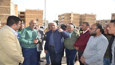 المحافظ يتابع أعمال تطويرعمارات الايواء العاجل وإزالة عمارات فيصل بالسويس