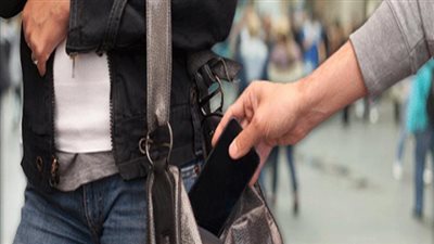 القبض على عاطل يقوم بخطف هواتف المحمول بالسيدة زينب