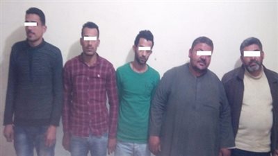 ضبط تشكيل عصابى تخصص فى تجميع وتهريب المواد البترولية 