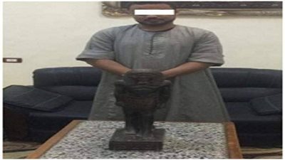 تأمين الطرق والمنافذ ضبط تمثال أثري بحوزة عامل بالفيوم 