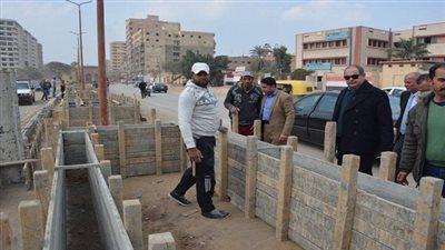 بالصور.. محافظ الغربية يتابع اعمال تطوير شارع الجلاء بطنطا