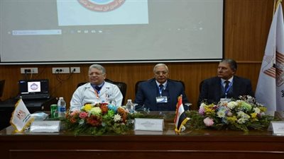 بالصور.. محافظ الدقهلية في مؤتمر معهد التمريض بشربين 