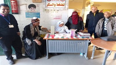 صحة الفيوم توقيع الكشف الطبى على (1273) مريض بالعلوية مركز ابشواى