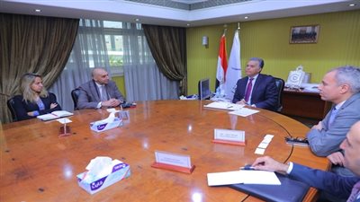 وزير النقل يلتقي وفد مؤسسة 