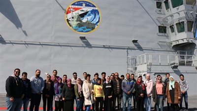 انطلاق الفوج الثاني من شباب جامعتي دمنهور وكفر الشيخ لزيارة القاعدة البحرية بالإسكندرية 
