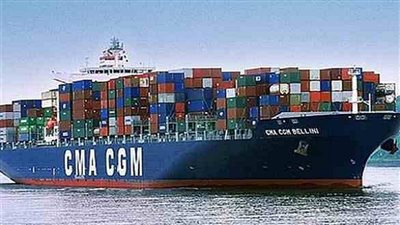 تداول384 شاحنة بضائع.. و20 سيارة بموانىء البحر الاحمر