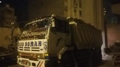 التحفظ علي 4 سيارات نقل بالجيزة