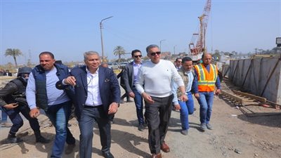 وزيرالنقل يتابع أعمال تنفيذ محور سمالوط على النيل