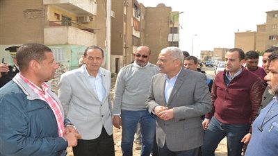 بالصور.. محافظ السويس يتابع أعمال التطوير بدائرة حي الاربعين