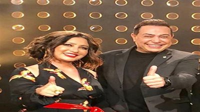 بالصور.. دويتو لطيفة وحكيم