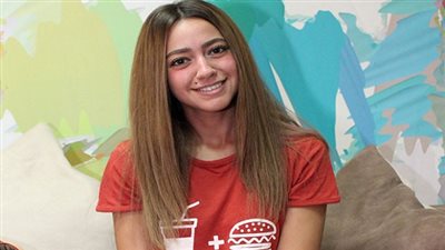 غدا.. هند عبد الحليم ضيفة 