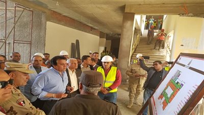 وزير التعليم العالى يتفقد إنشاءات جامعة الملك سلمان بشرم الشيخ