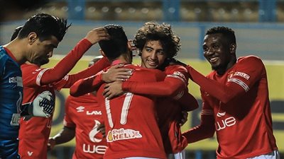 نجم الاهلى يقترب من العودة للملعب 