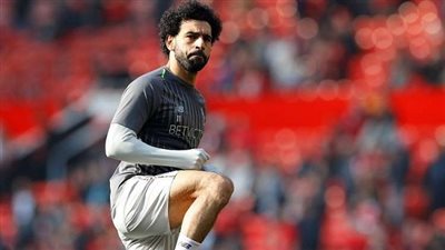حكاية صورة محمد صلاح المثيرة للجدل.. الفرعون يبتسم رغم حزن المصريين.. وهؤلاء دافعوا عنه
