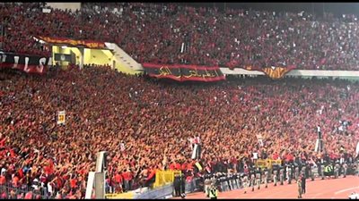 الأمن يوافق على حضور 10 آلاف مشجع للأهلي أمام شبيبة الساورة الجزائري