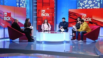 مقدمو برنامج 