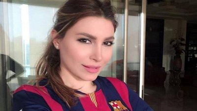 يارا تشرف العرب وتجعل برشلونة التحدث بالعربية لأول مرة (فيديو)