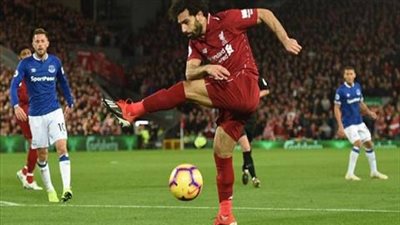 ليفربول يتعادل سلبيا مع إيفرتون ويهدي مان سيتي صدارة البريميرليج
