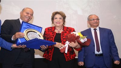 بالصور.. تكريم سمحية أيوب في مهرجان الشروق الرابع بحضور نجوم الفن  