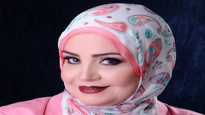 بالفيديو.. استشاري علاقات أسرية ينتقد الارتباط خلال وسائل التواصل الاجتماعي ببرنامج ساعة امل 