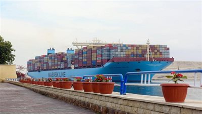 الفريق مُهاب مميش: حركة الملاحة بالقناة منتظمة وتعمل بصورة طبيعية