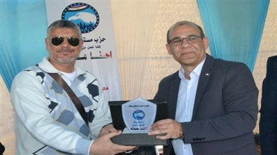  بالصور .. مستقبل وطن بالسويس يدعم الانشطة الطلابية بمدارس المحافظة