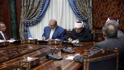 الإمام الأكبر ووزير القوى العاملة يوقعان بروتوكول تعاون لتدريب طلاب الأزهر على المهارات اللازمة لسوق العمل