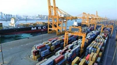 تداول 82 الف طن فوسفات و423 شاحنة بموانىء البحر الاحمر
