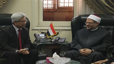 مفتي الجمهورية يستقبل وفدًا دينيًّا ماليزيًّا برئاسة نائب رئيس وزراء ولاية بينانج لبحث تعزيز التعاون الديني