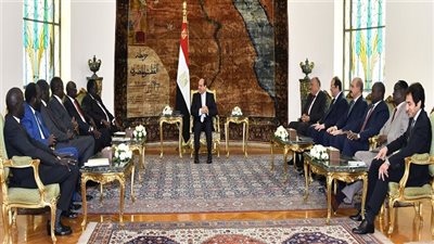السيسي يستقبل وفد اللجنة الوطنية لإدارة المرحلة ما قبل الانتقالية في دولة جنوب السودان