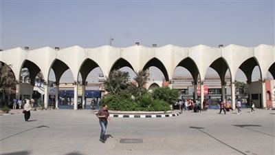 جامعة حلوان تطلق حملة للتوعية بأخطار الإدمان تمهيدا لإجراء تحليل المخدرات للعاملين