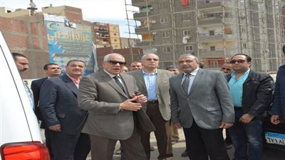 محافظ الجيزة يتابع طلاء العقارات بحرم الطريق الدائرى