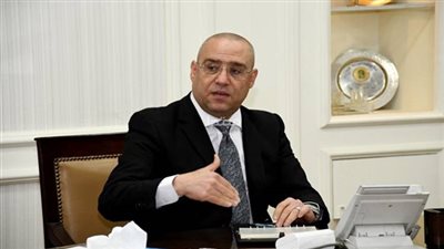 وزير الإسكان يتفقد الأبراج الشاطئية بمدينة العلمين الجديدة