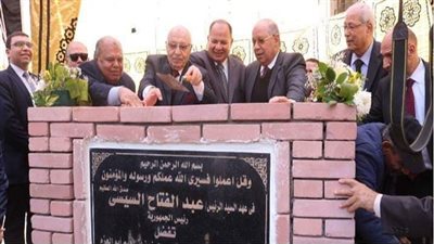 رئيس مجلس الدولة والمحافظ يضعوا حجر الأساس للفرع الجديد بالفيوم 